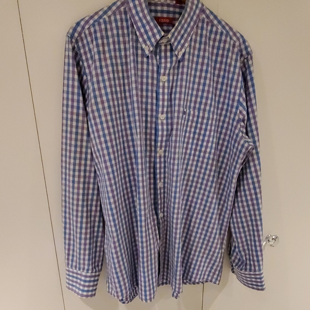 Men's Izod dress shirt